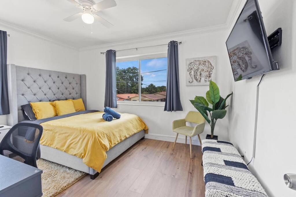Comfy & Updated Apartment Centrally Located Minutes Away From Everything! Miami Exterior foto